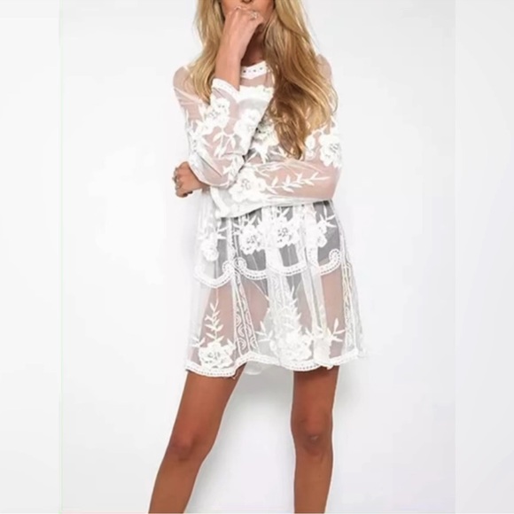 Intricate Soft Scallop Lace Beach Coverup Dress, Lace Crochet Mini Dress - Picture 5 of 6